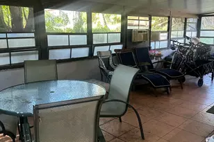 8812 SE Sandridge Ave, Hobe Sound, FL 33455 - Photo 18