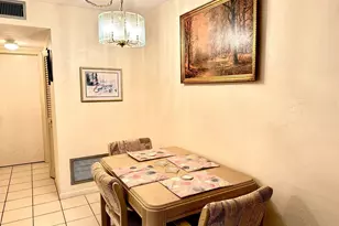 3040 Lake Osborne Dr, Lake Worth Beach, FL 33461 - Photo 6