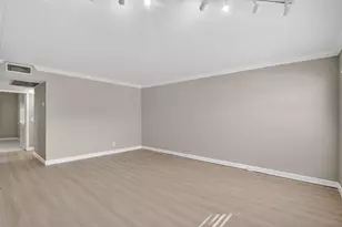 277 Brighton Unit, Boca Raton, FL 33434 - Photo 8
