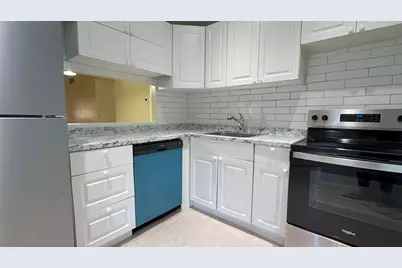 12009 Poinciana Boulevard, Unit #202, Royal Palm Beach, FL 33411 - Photo 4