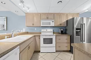 15 Royal Palm Way, Boca Raton, FL 33432 - Photo 10