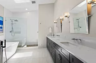 32 Grand Bay Cir, Juno Beach, FL 33408 - Photo 28