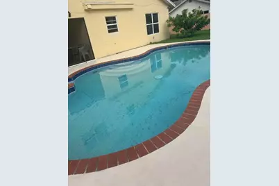 650 Toxaway Drive, West Palm Beach, FL 33413 - Photo 8