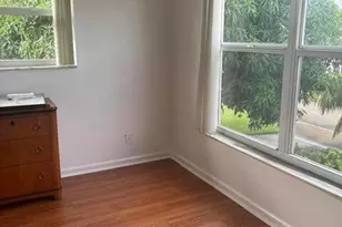 650 Toxaway Dr, West Palm Beach, FL 33413 - Photo 12