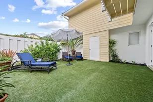 288 Seabreeze Cir, Jupiter, FL 33477 - Photo 2