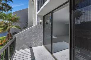 2804 Bridgewood Dr, Boca Raton, FL 33434 - Photo 34