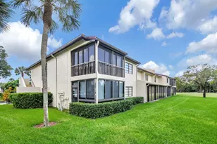 21209 Lago Circle Circle Unit, Boca Raton, FL 33433 - Photo 4