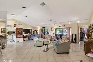 9303 Sun Pointe Dr, Boynton Beach, FL 33437 - Photo 4