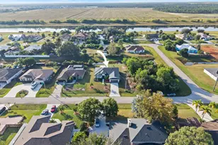 476 SW Crawfish Dr, Port Saint Lucie, FL 34953 - Photo 40