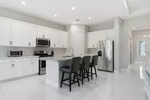 8275 Grand Prix Ln, Boynton Beach, FL 33472 - Photo 10