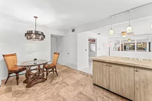 1075 Raintree Ln, Palm Beach Gardens, FL 33410 - Photo 32