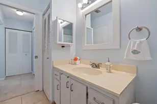 3586 La Playas Ct, Greenacres, FL 33463 - Photo 12