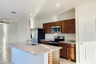 106 Pummelo Pl, Fort Pierce, FL 34981 - Photo 4