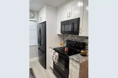 143 West Court, Royal Palm Beach, FL 33411 - Photo 8