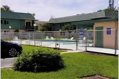 1813 Fairview Villas Drive, Unit #2, West Palm Beach, FL 33406 - Photo 8