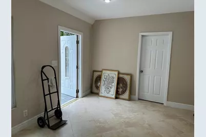 272 SW 1st Street, Unit #B, Boca Raton, FL 33432 - Photo 1