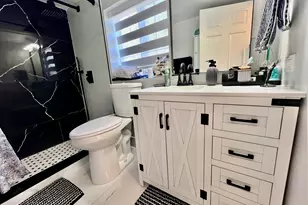 2033 SE 10th Ave, Fort Lauderdale, FL 33316 - Photo 8