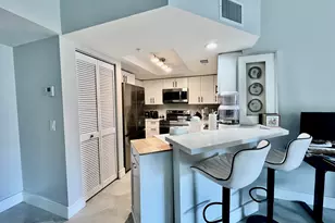 2033 SE 10th Ave, Fort Lauderdale, FL 33316 - Photo 2