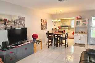 2920 Crosley Dr E, West Palm Beach, FL 33415 - Photo 6