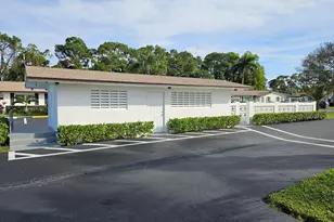 2920 Crosley Dr E, West Palm Beach, FL 33415 - Photo 22