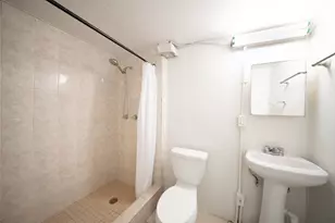 321 NW 51st St, Oakland Park, FL 33309 - Photo 24