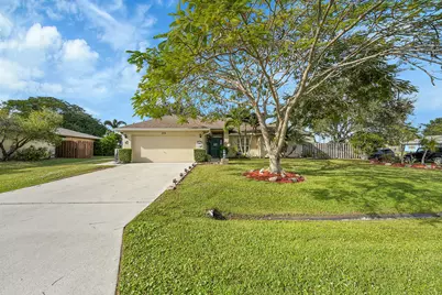 579 SE Marydale Terrace, Port Saint Lucie, FL 34983 - Photo 4