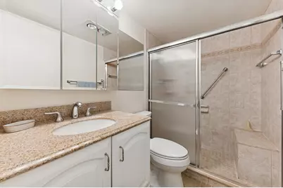 116 Windsor F, West Palm Beach, FL 33417 - Photo 8