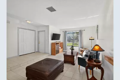 16319 E Cheltenham Drive E, Loxahatchee, FL 33470 - Photo 12