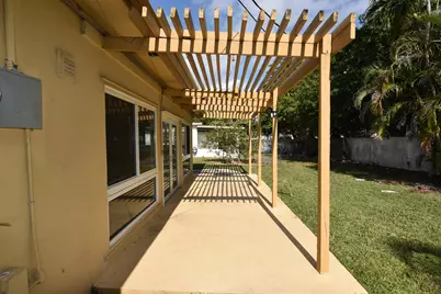 2260 NE 5th Avenue, Boca Raton, FL 33431 - Photo 24