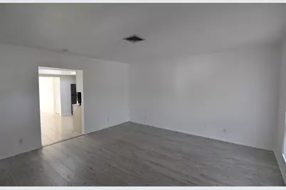 2260 NE 5th Avenue, Boca Raton, FL 33431 - Photo 4