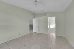 996 E 13th Square, Vero Beach, FL 32960 - Photo 18