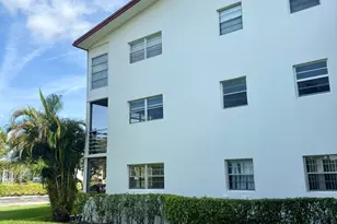 402 Brighton J, Boca Raton, FL 33434 - Photo 6