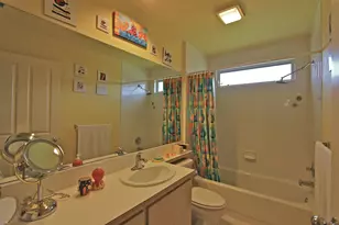 10201 Chapman Oak Ct, Palm Beach Gardens, FL 33410 - Photo 16