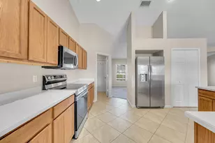 530 SW Butler Ave, Port Saint Lucie, FL 34983 - Photo 8