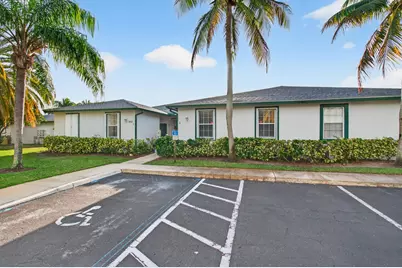 3162 Via Poinciana, Unit #2, Lake Worth, FL 33467 - Photo 2