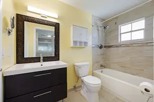 811 SE 4th Ave, Dania Beach, FL 33004 - Photo 12