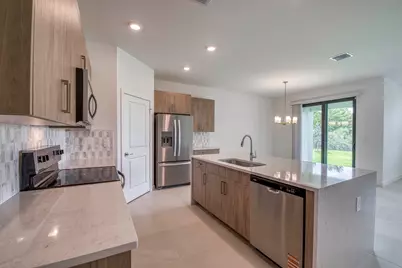 2071 NE Cedar Street, Jensen Beach, FL 34957 - Photo 4