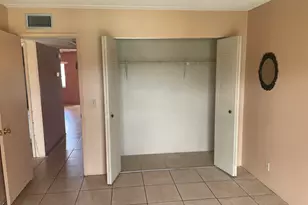 500 Village Green Cir W, Palm Springs, FL 33461 - Photo 10