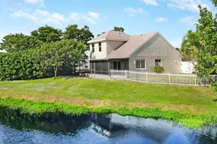 41 Tara Lakes Dr E, Boynton Beach, FL 33436 - Photo 2