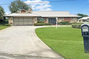 5506 Echo Pines Cir W, Fort Pierce, FL 34951 - Photo 2