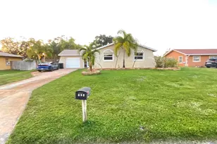 452 SW Curry St, Port Saint Lucie, FL 34983 - Photo 2