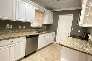 452 SW Curry St, Port Saint Lucie, FL 34983 - Photo 6