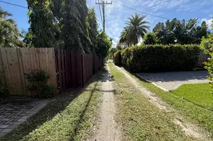 1219 N Lakeside Dr, Lake Worth Beach, FL 33460 - Photo 26