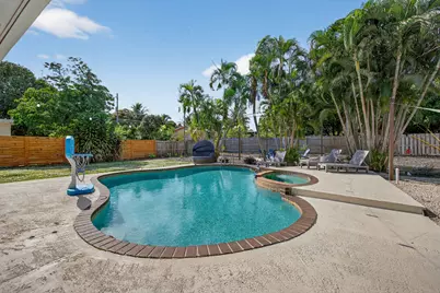 111 SW 3rd Court, Boynton Beach, FL 33435 - Photo 24