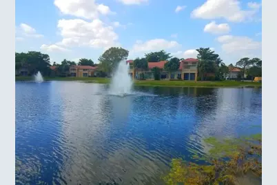 4863 Via Palm Lakes, Unit #811, West Palm Beach, FL 33417 - Photo 18