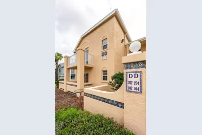 1635 SE Green Acres Circle, Unit #Dd202, Port Saint Lucie, FL 34952 - Photo 2