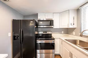 1635 SE Green Acres Cir, Port Saint Lucie, FL 34952 - Photo 4