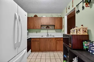 235 Guava Ave, West Palm Beach, FL 33413 - Photo 10