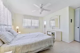 2523 Dudley Dr W, West Palm Beach, FL 33415 - Photo 10