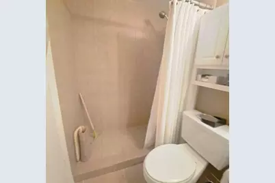 125 Norwich F, West Palm Beach, FL 33417 - Photo 8